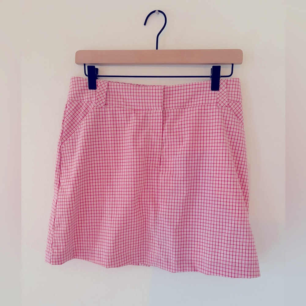 TAIL ACTIVEWEAR Size 2 17” Outseam Modern Fit Skort in Pink Punch Check NWT